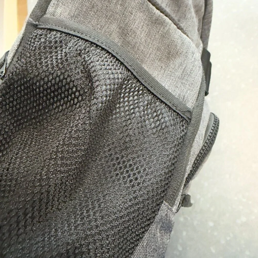 Oakley Gray Enduro 25L Backpack – Multi-Compartment Tech / Travel Bag